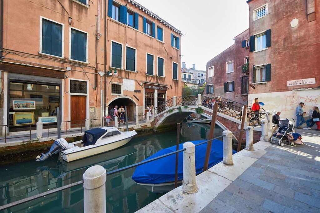 Ca' Del Pittore In Dorsoduro, Elegant Fine Arts District Venedig